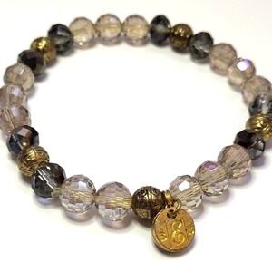 B&B Faceted‎ Glass Beaded Stretch Bracelet Goldtone Accents